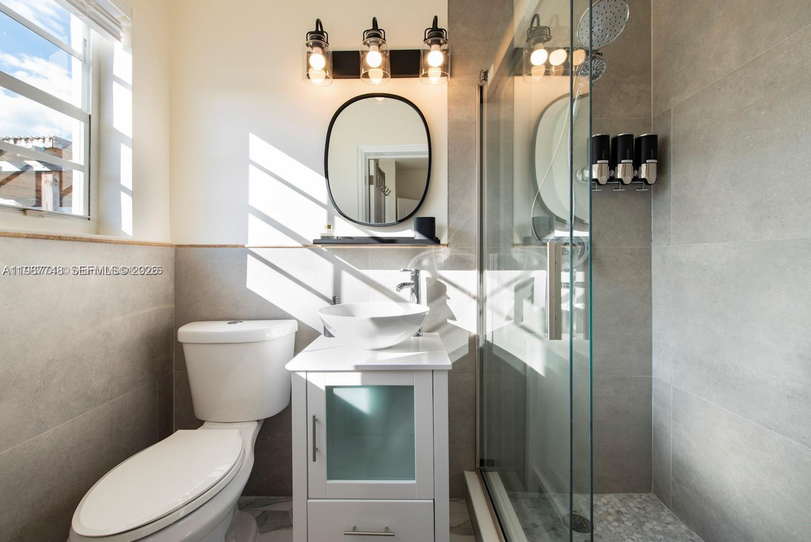 TOWN OF HALLANDALE B-13 - Residential Lease