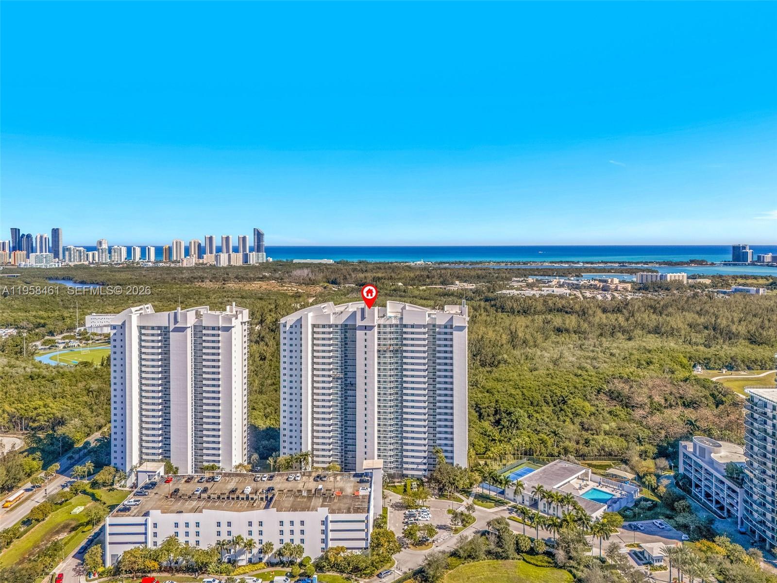 THE OAKS I CONDO - Residential