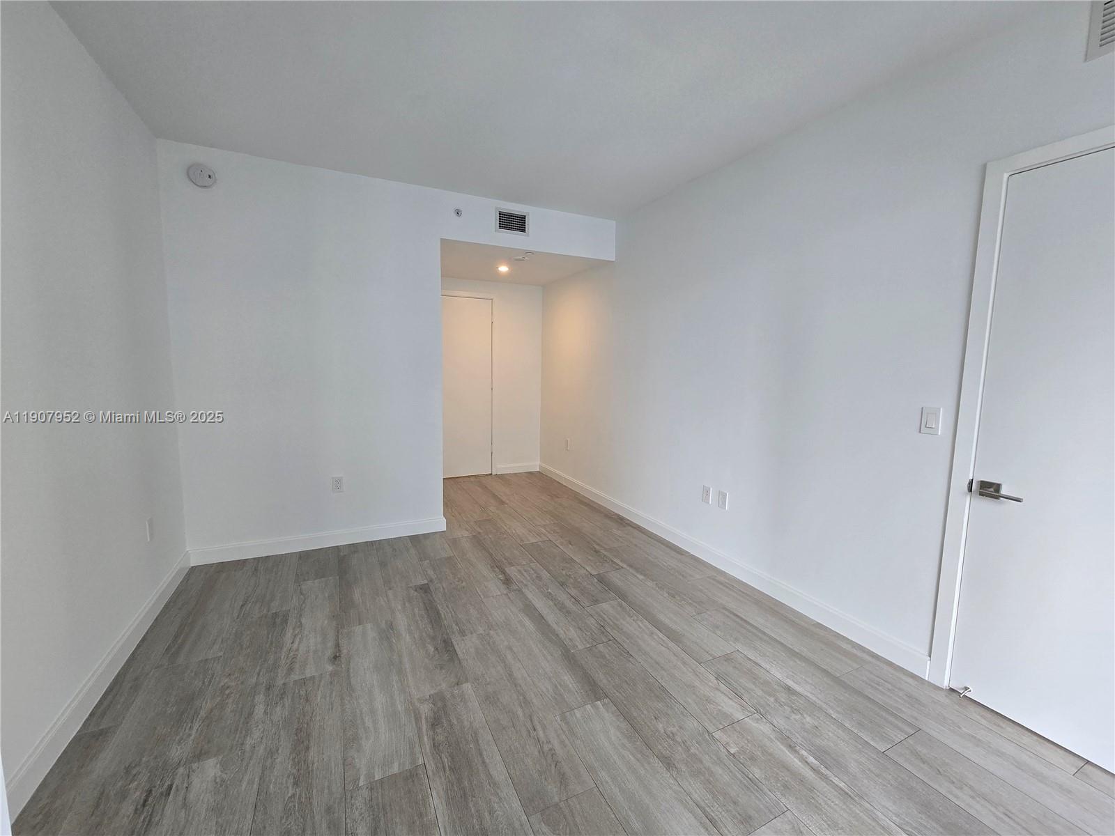 BRICKELL HEIGHTS WEST CON - Residential Lease