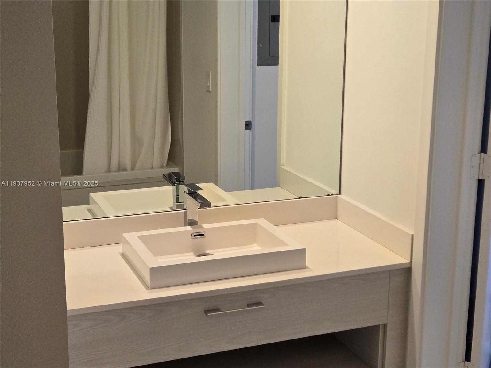 BRICKELL HEIGHTS WEST CON - Residential Lease