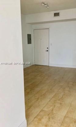 1800 BISCAYNE PLAZA CONDO - Residential