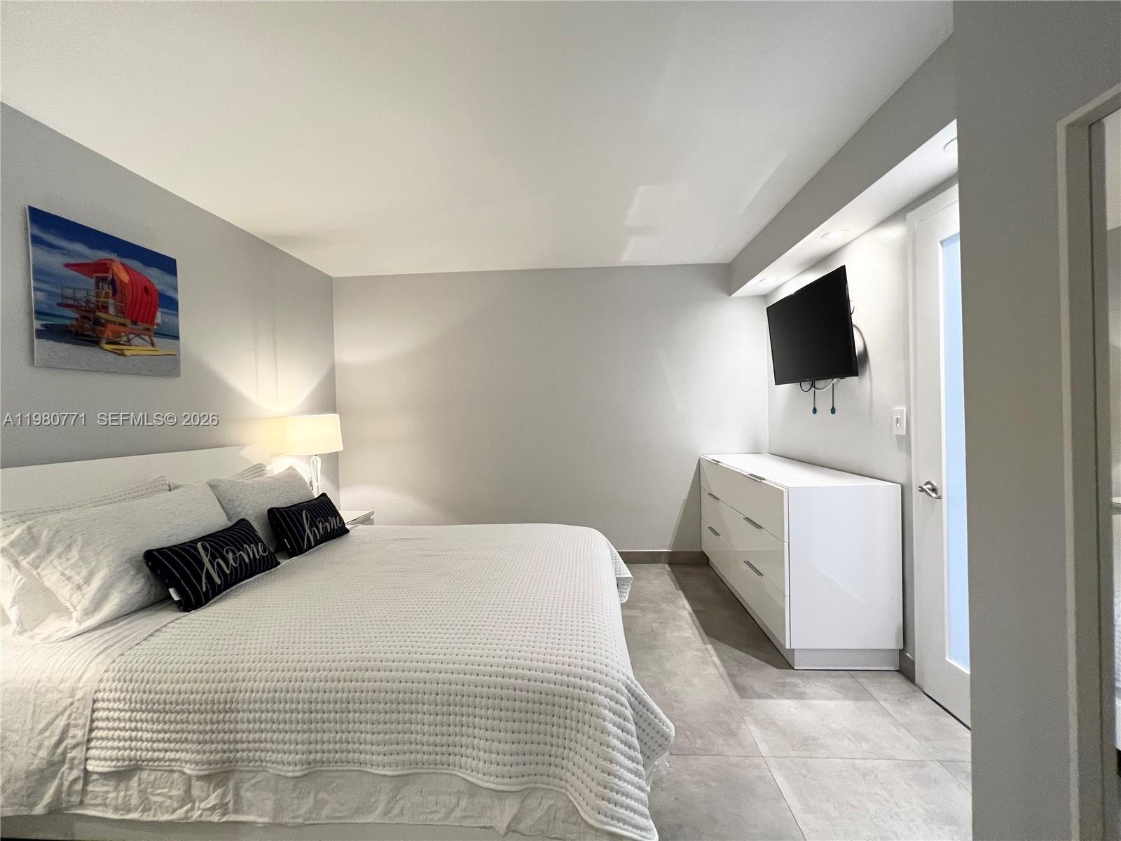 VENETIA CONDO - Residential Lease