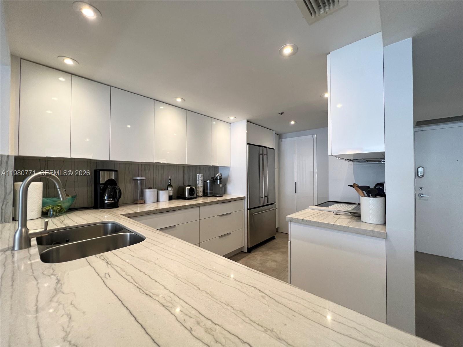 VENETIA CONDO - Residential Lease