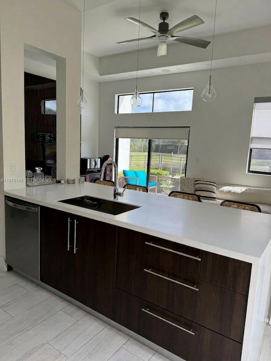PLANTATION BUSINESS PARK - Residential Lease