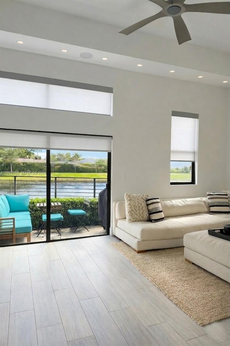 PLANTATION BUSINESS PARK - Residential Lease