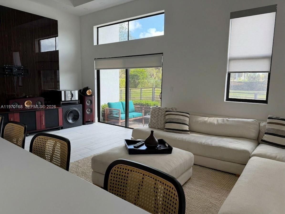 PLANTATION BUSINESS PARK - Residential Lease
