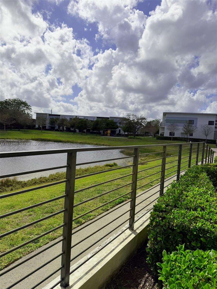 PLANTATION BUSINESS PARK - Residential Lease