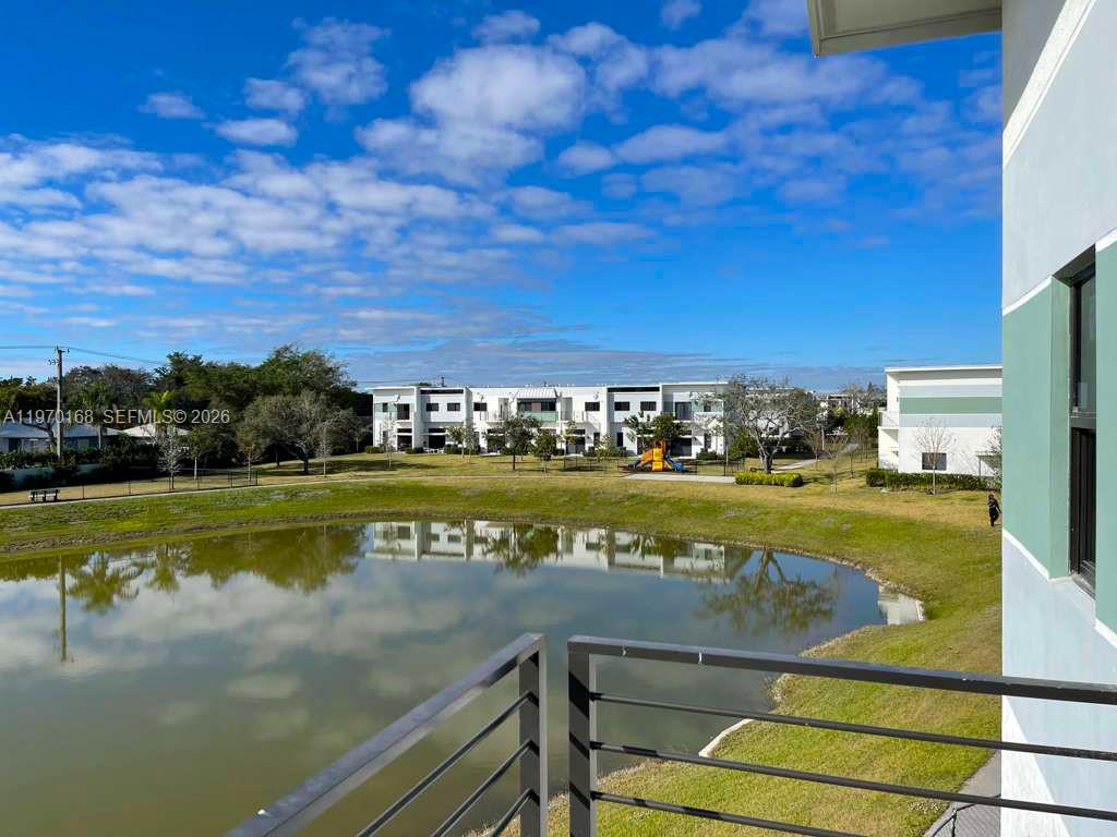 PLANTATION BUSINESS PARK - Residential Lease