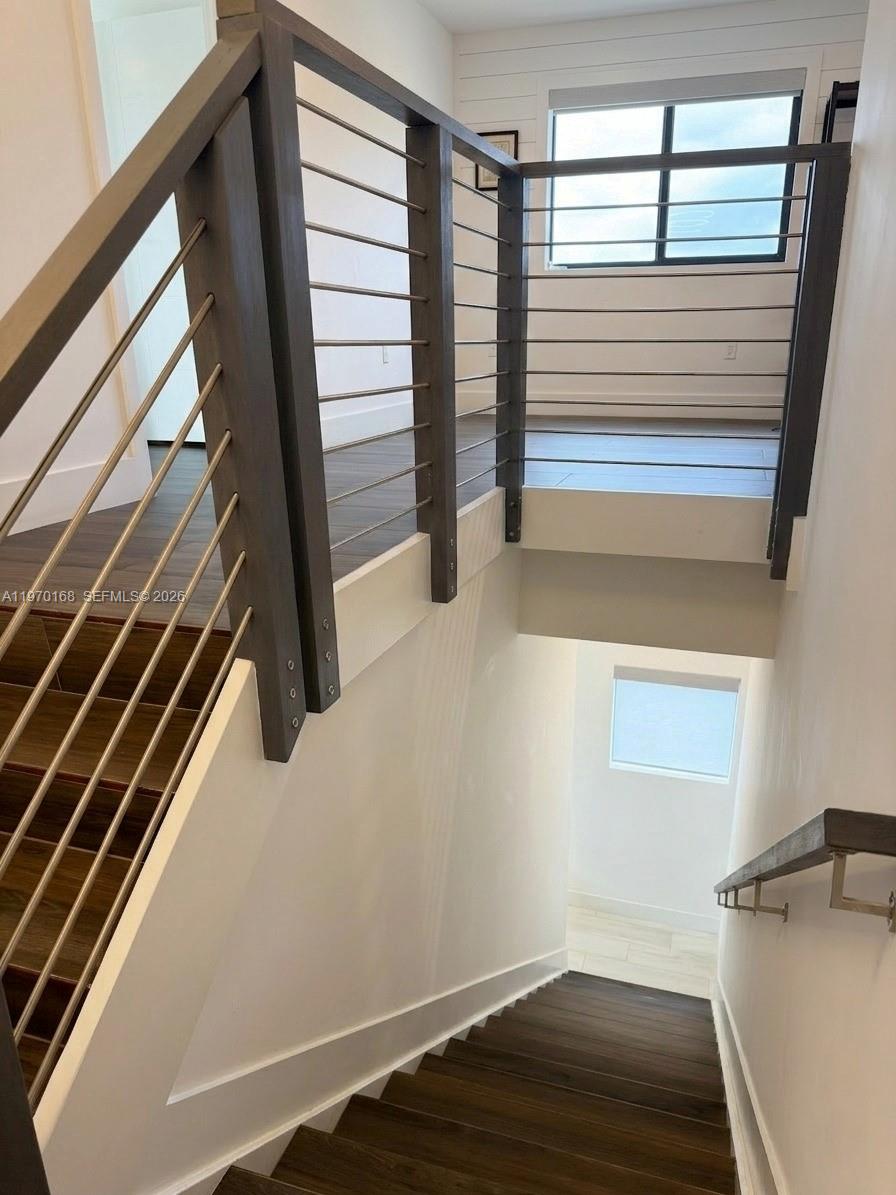 PLANTATION BUSINESS PARK - Residential Lease