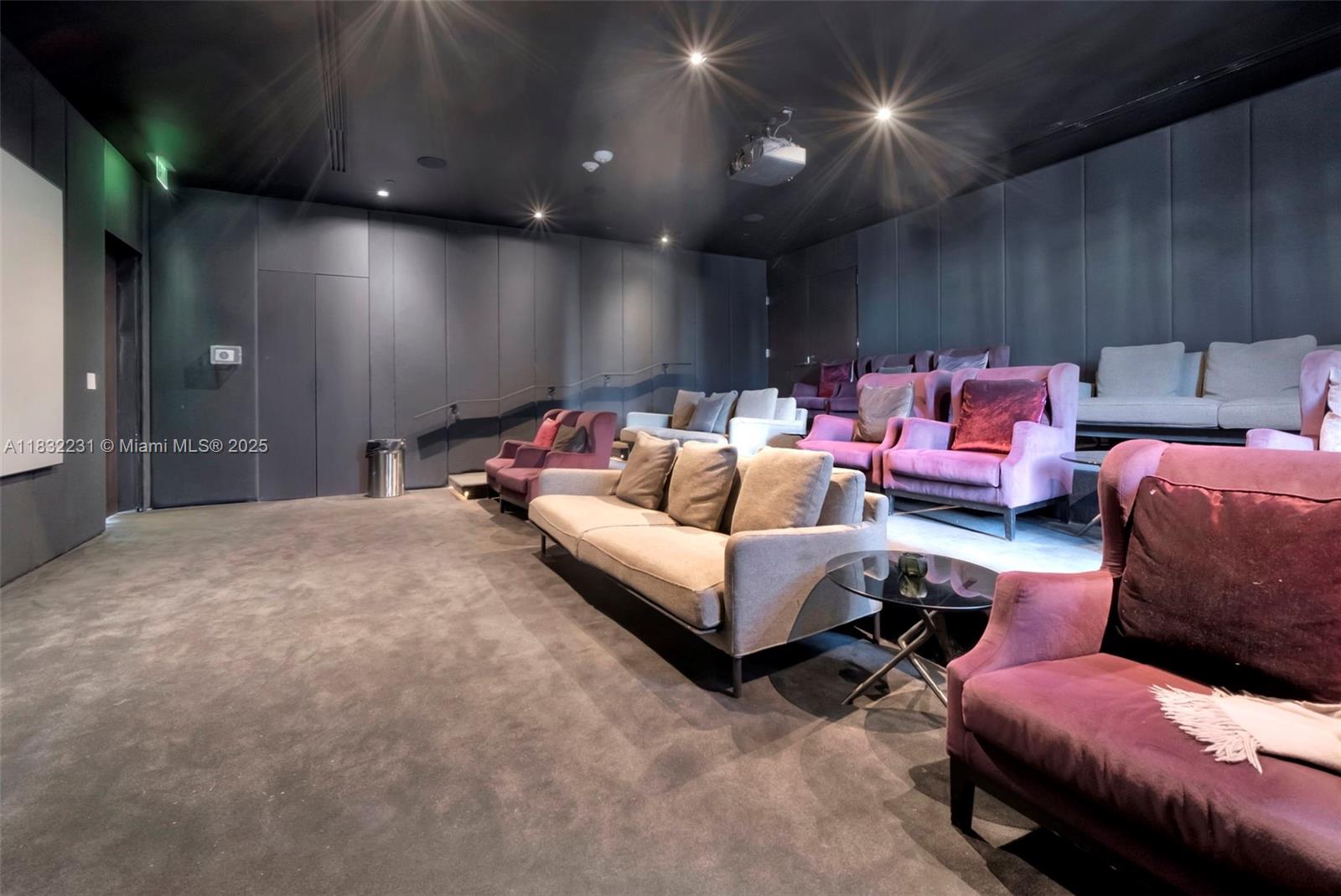 ONE PARAISO CONDO - Residential