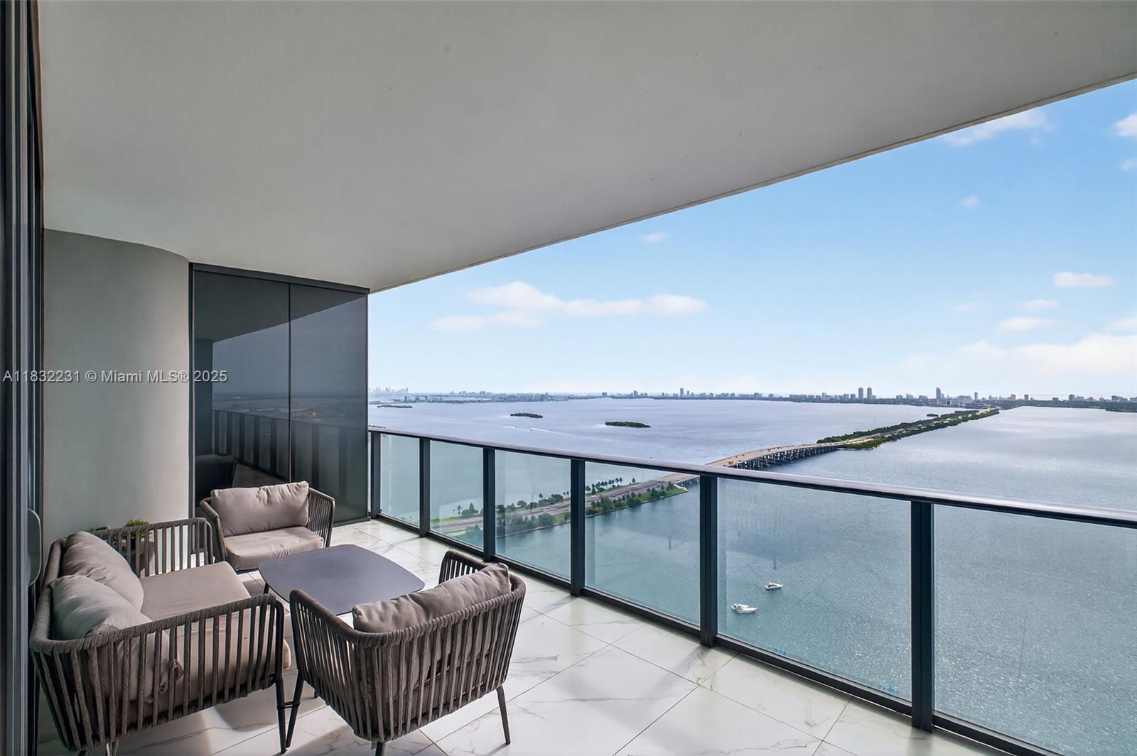 ONE PARAISO CONDO - Residential