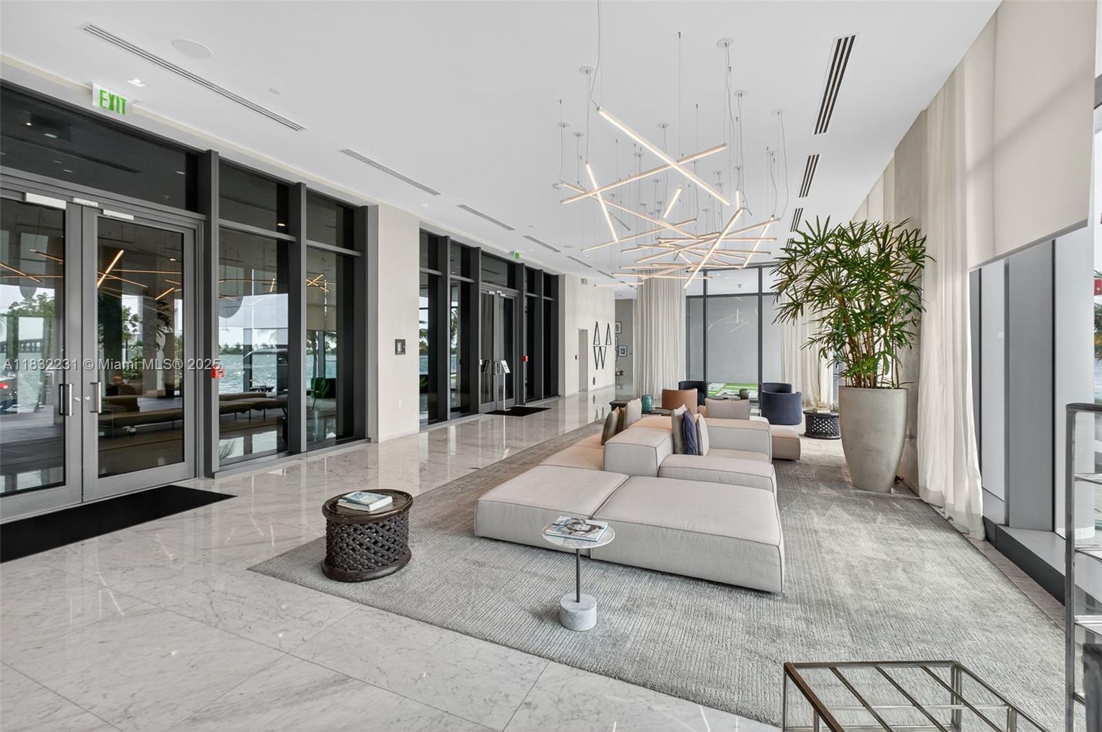 ONE PARAISO CONDO - Residential