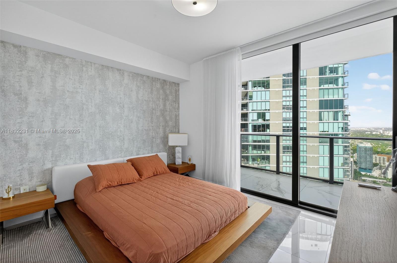 ONE PARAISO CONDO - Residential