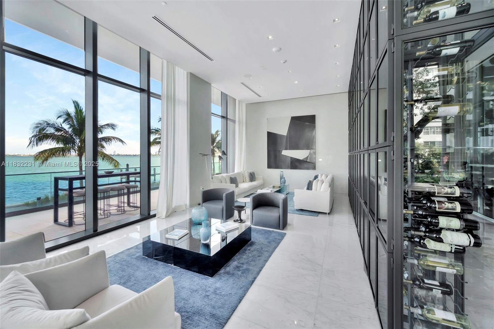 ONE PARAISO CONDO - Residential