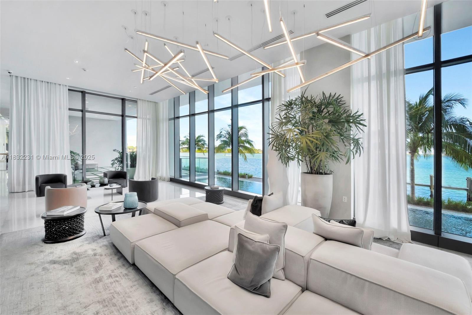 ONE PARAISO CONDO - Residential