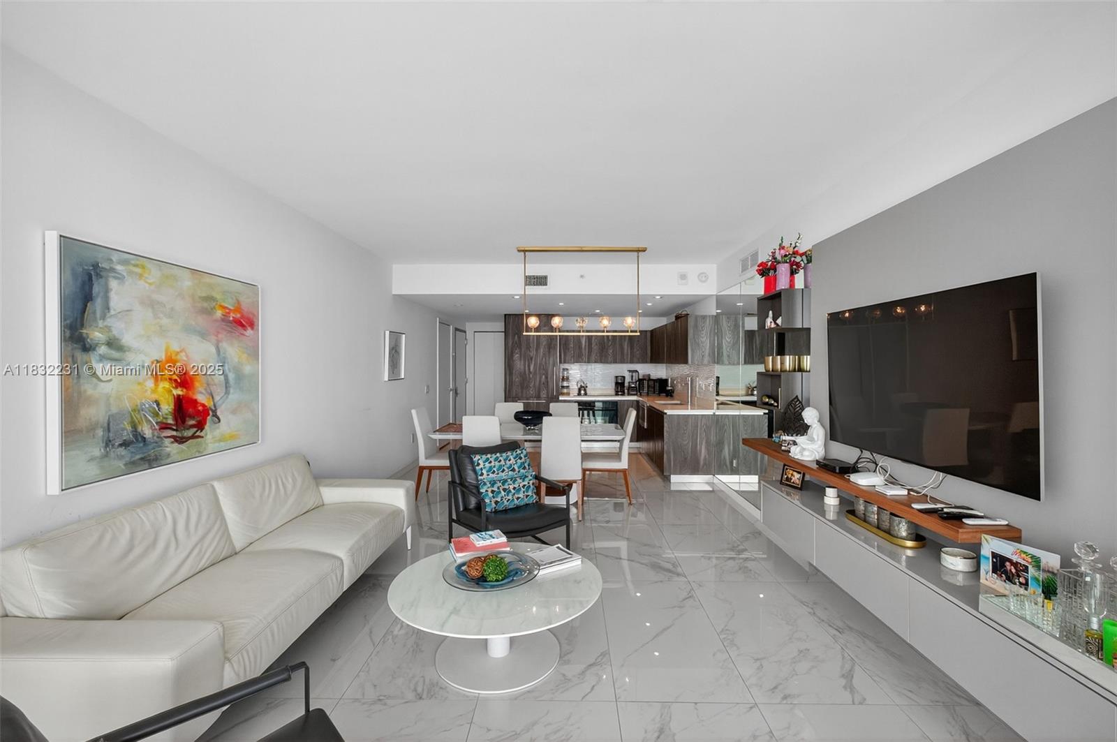 ONE PARAISO CONDO - Residential