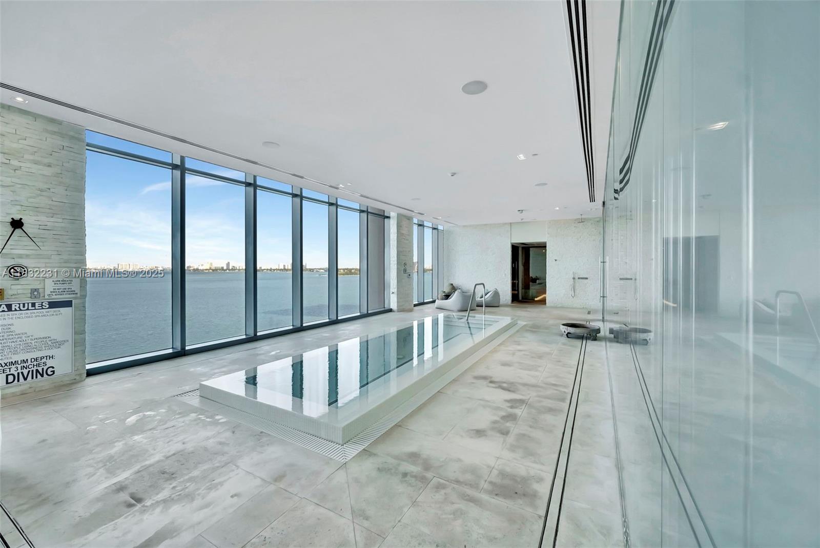 ONE PARAISO CONDO - Residential