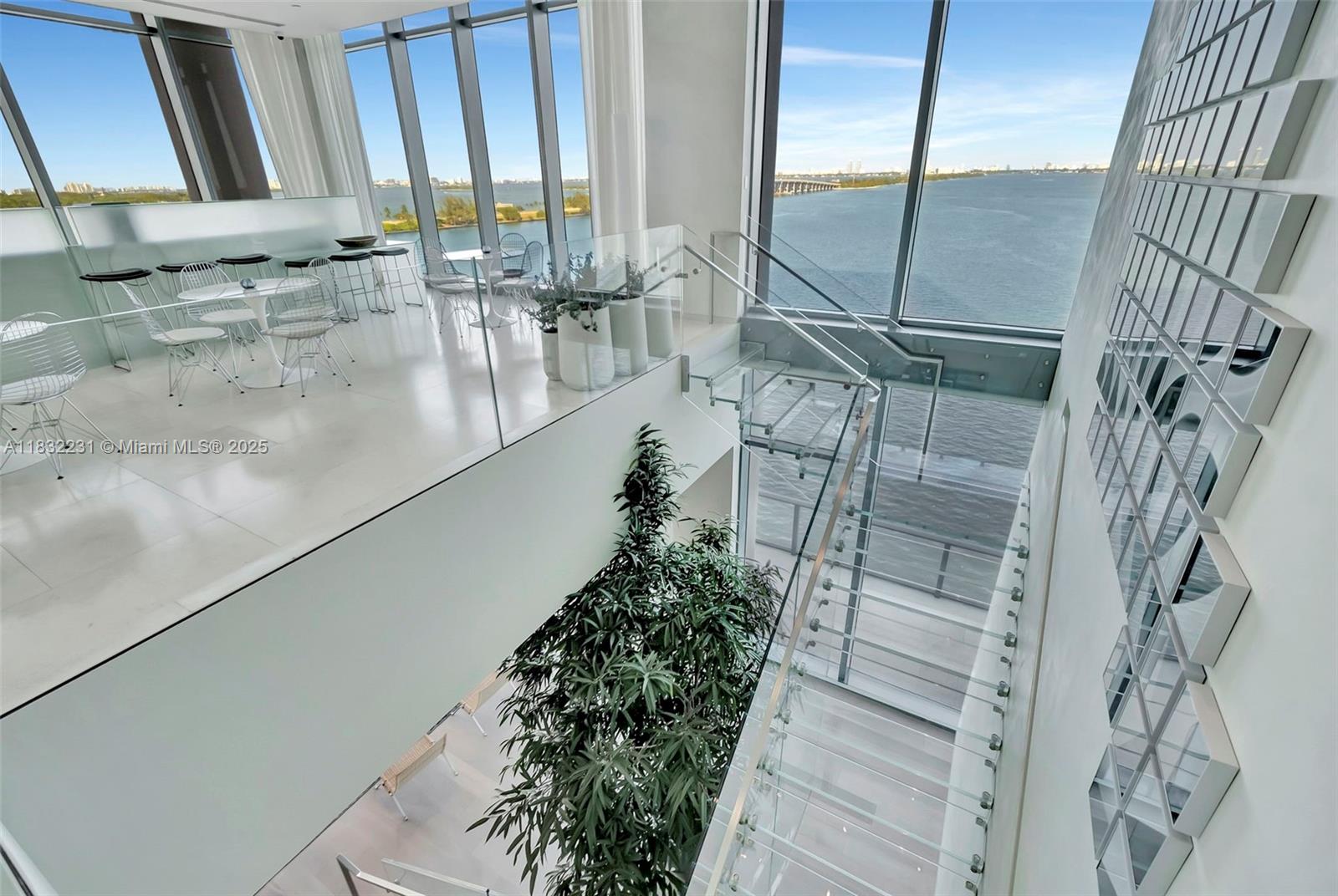 ONE PARAISO CONDO - Residential