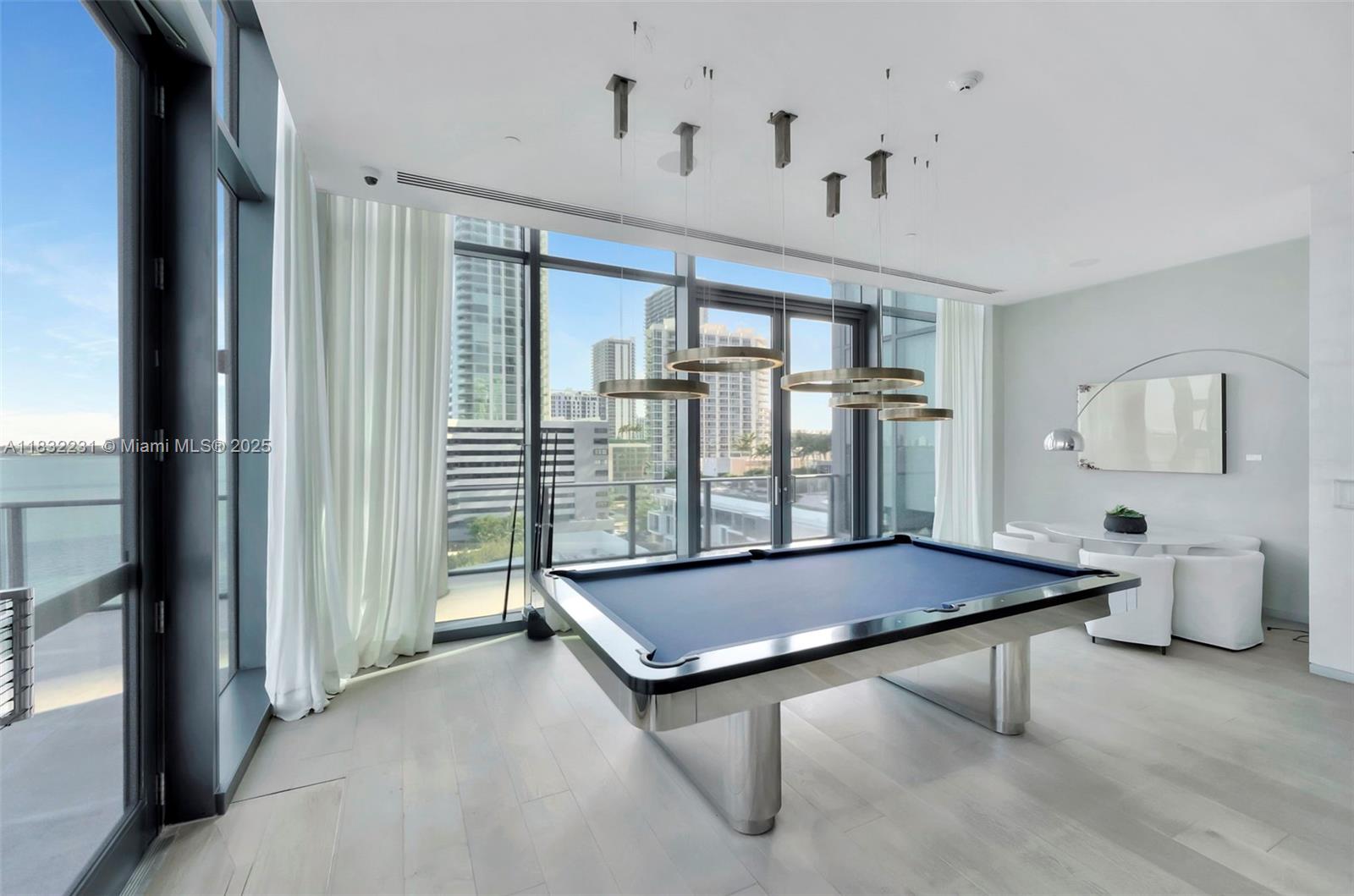 ONE PARAISO CONDO - Residential