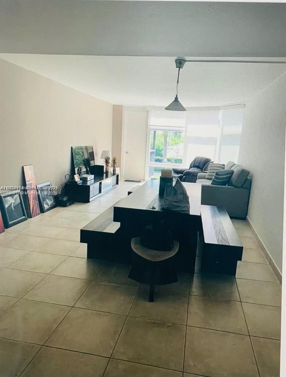 3375 N Country Club Dr 102