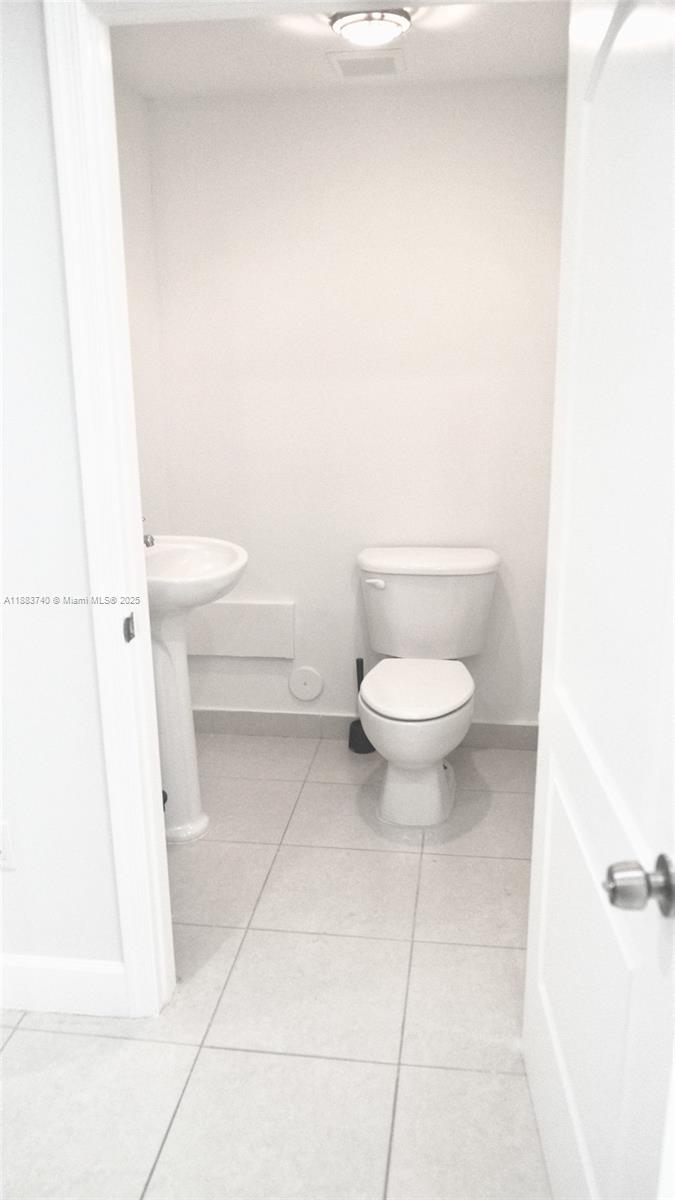 THE TERRACE CONDO - Residential Lease