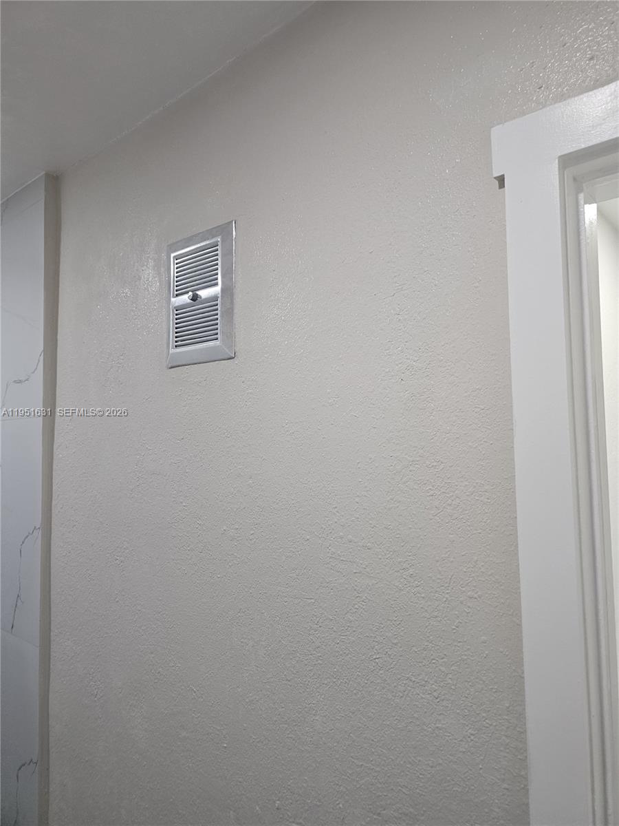 KINGSTON SQUARE CONDO - Residential