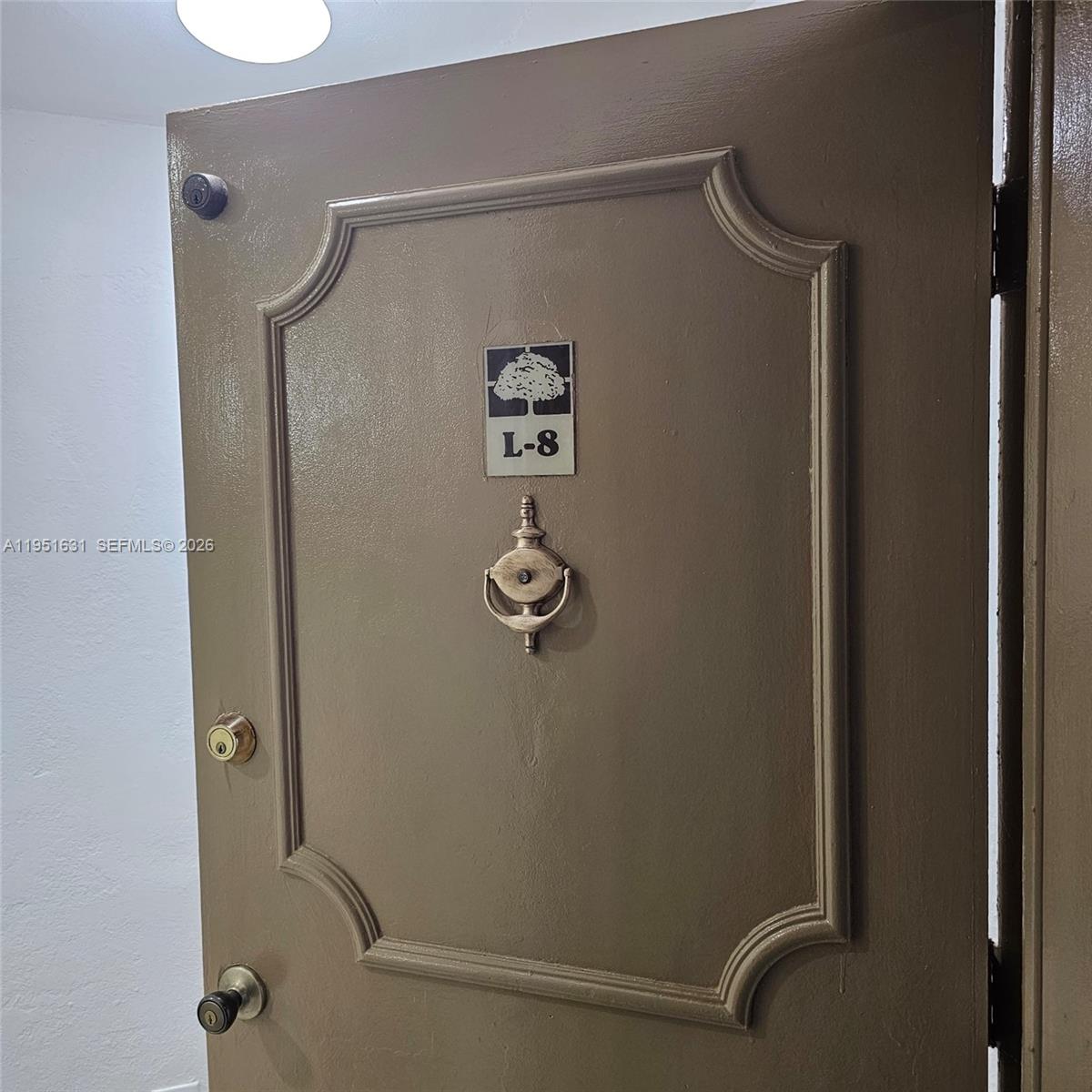 KINGSTON SQUARE CONDO - Residential