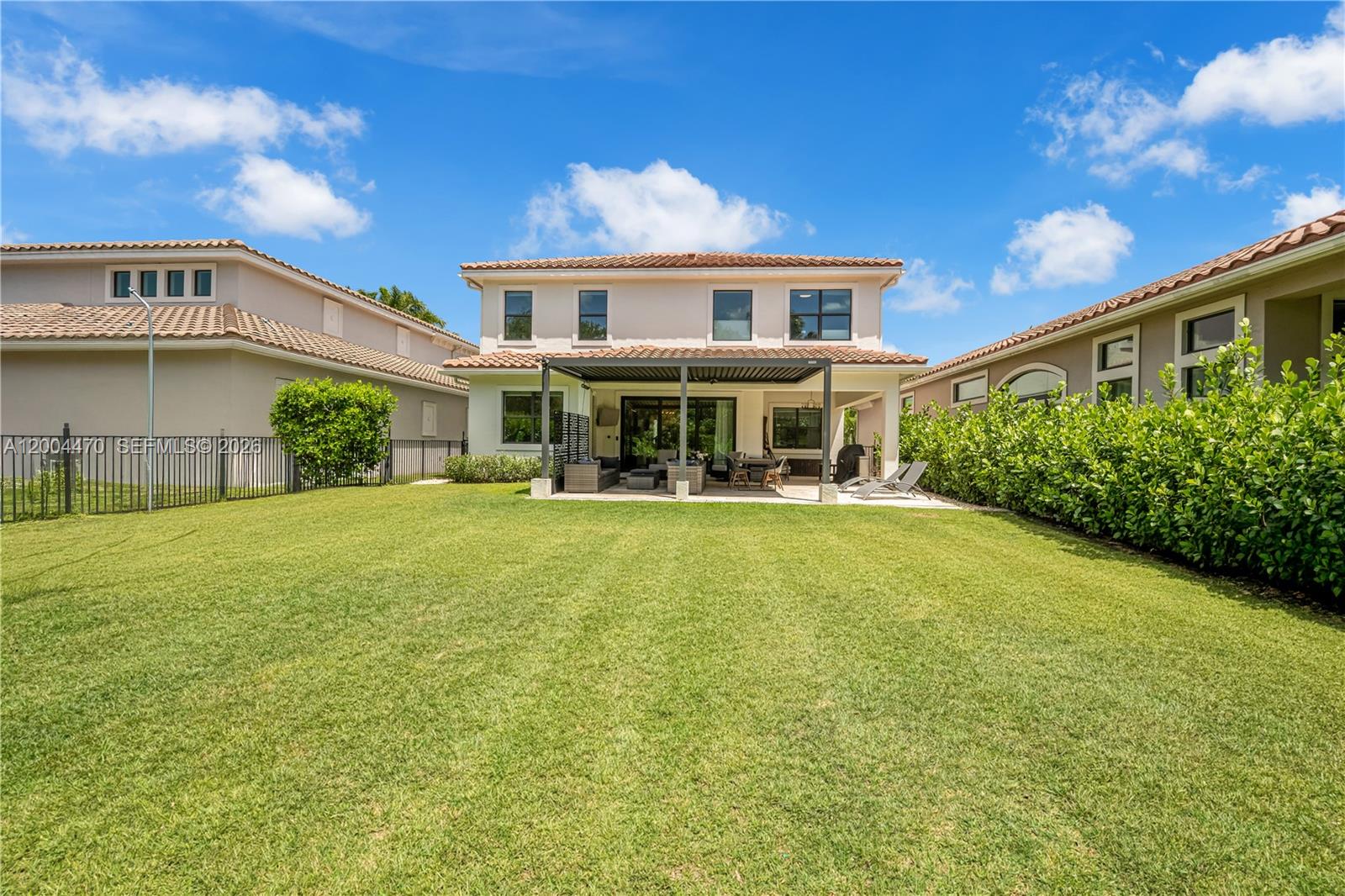 PARKLAND GOLF AND COUNTRY - Residential