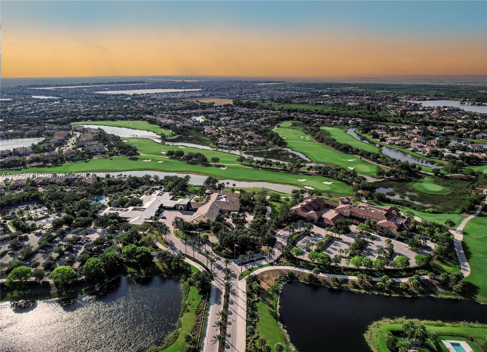 PARKLAND GOLF AND COUNTRY - Residential