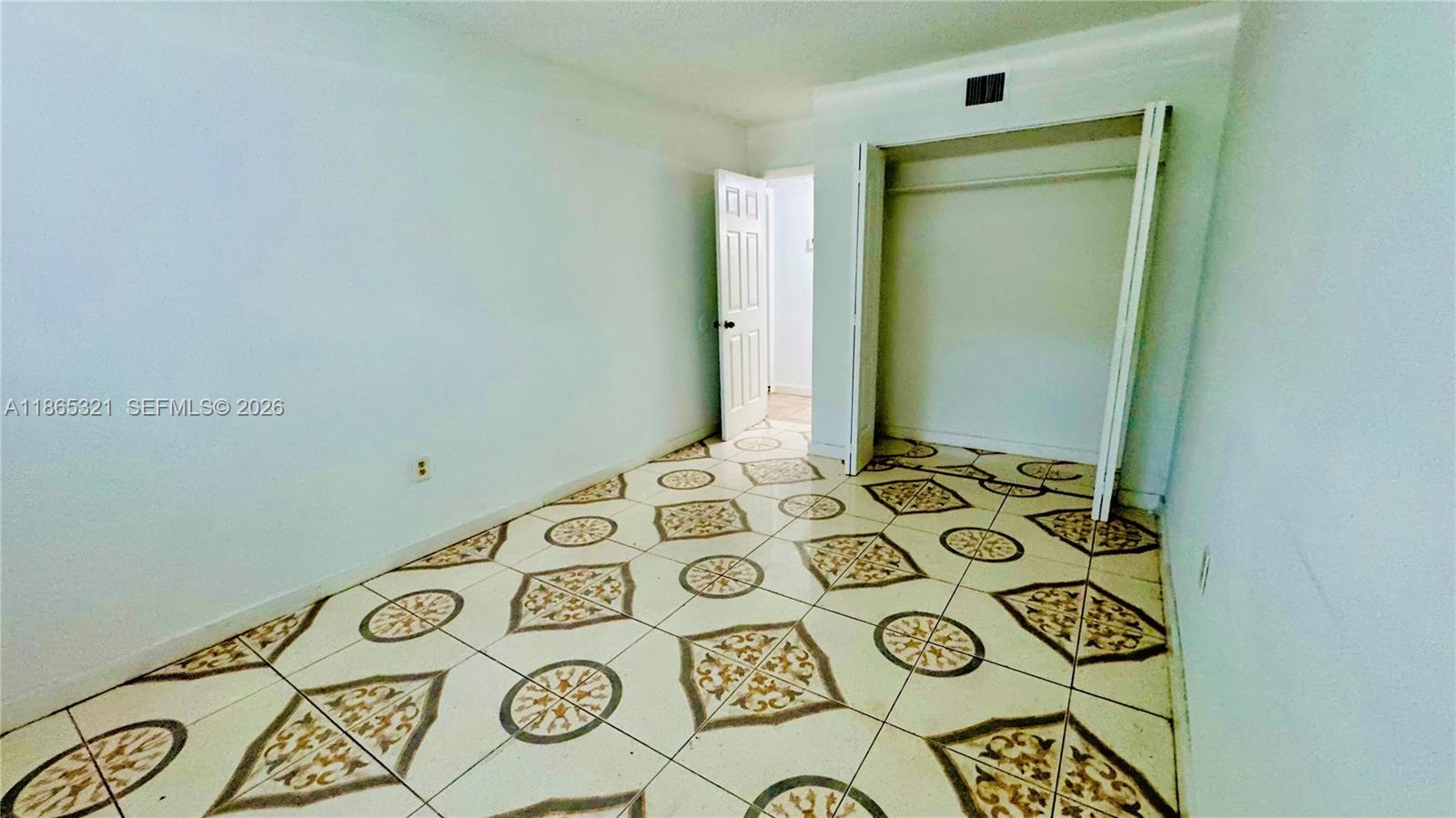 SUNSET HILLS I CONDOMINIU - Residential