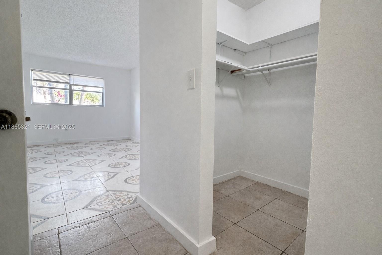 SUNSET HILLS I CONDOMINIU - Residential