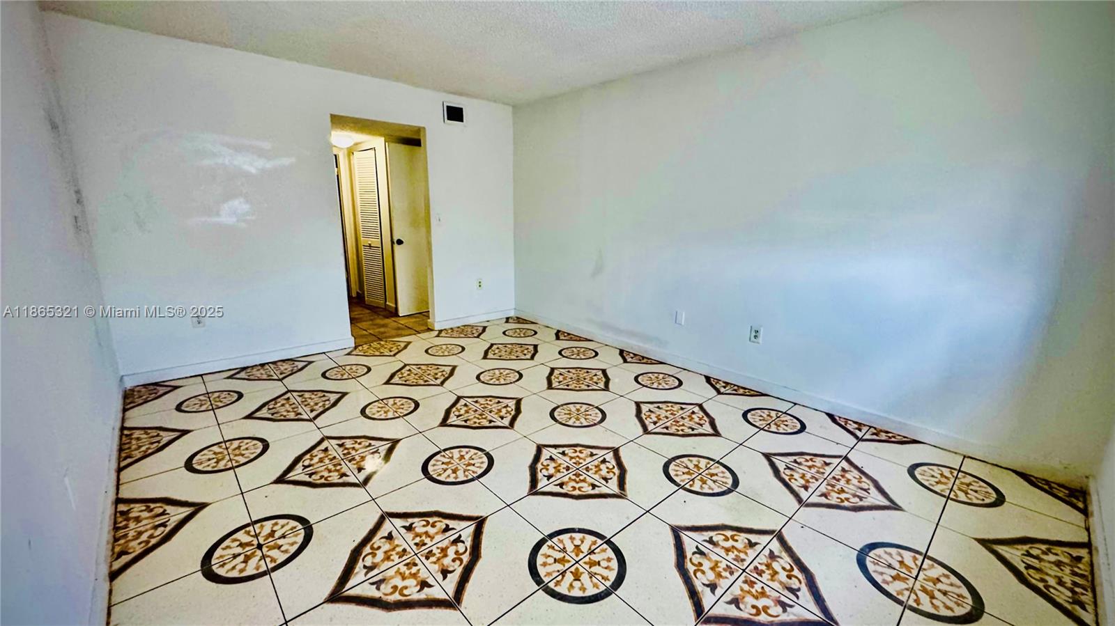 SUNSET HILLS I CONDOMINIU - Residential