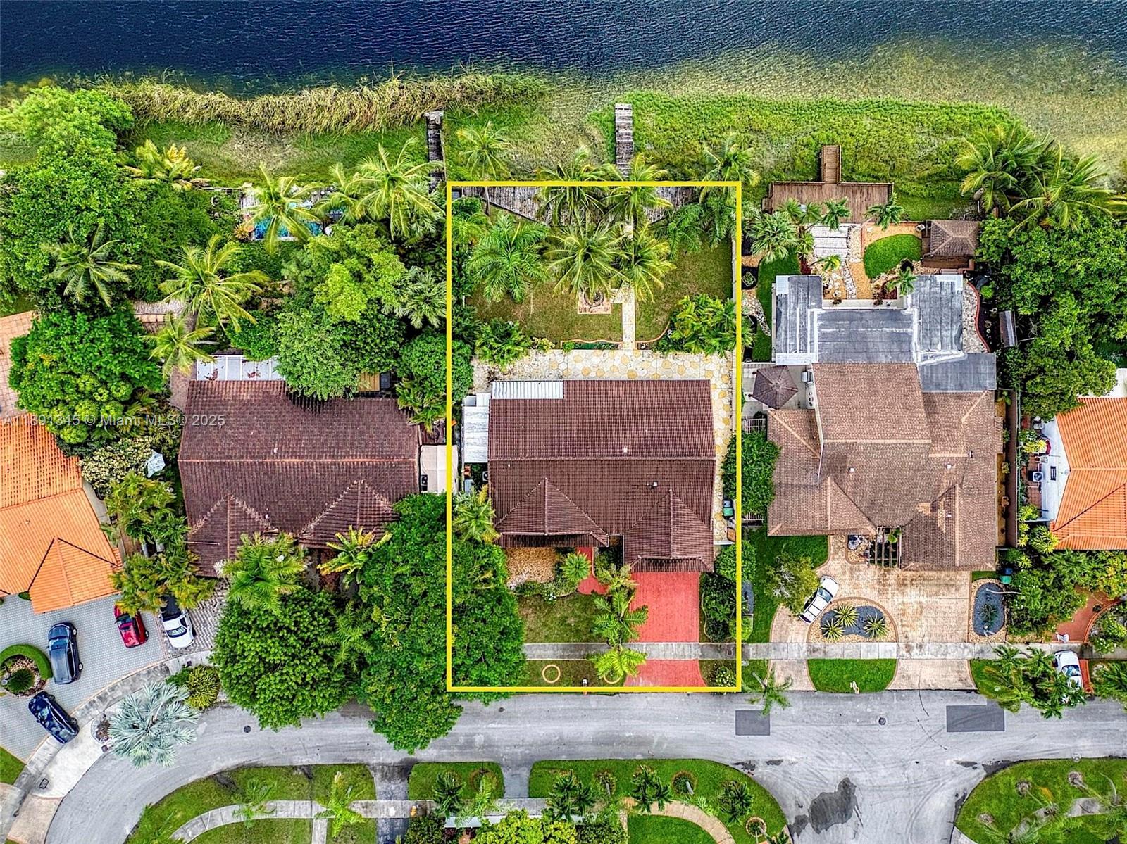 BIRD LAKES NORTH SEC 3 - Residential
