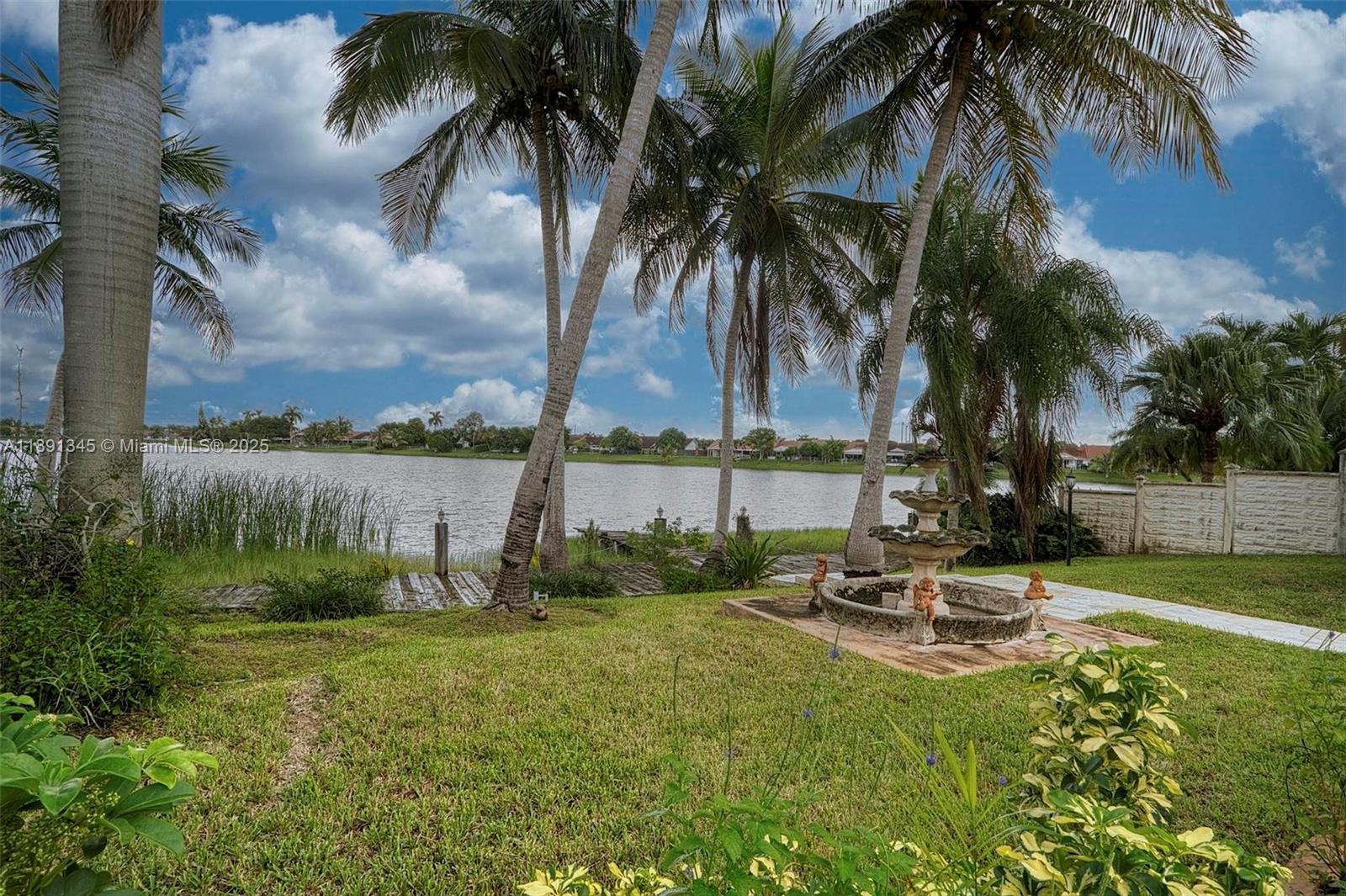 BIRD LAKES NORTH SEC 3 - Residential