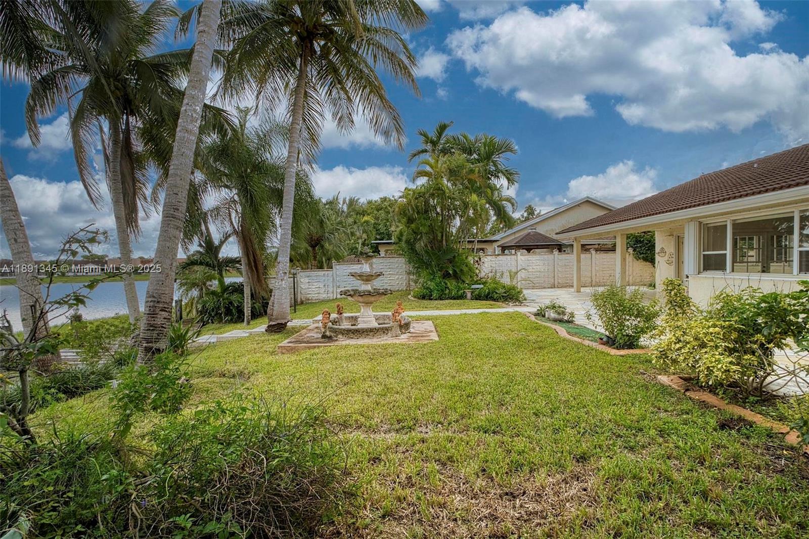 BIRD LAKES NORTH SEC 3 - Residential