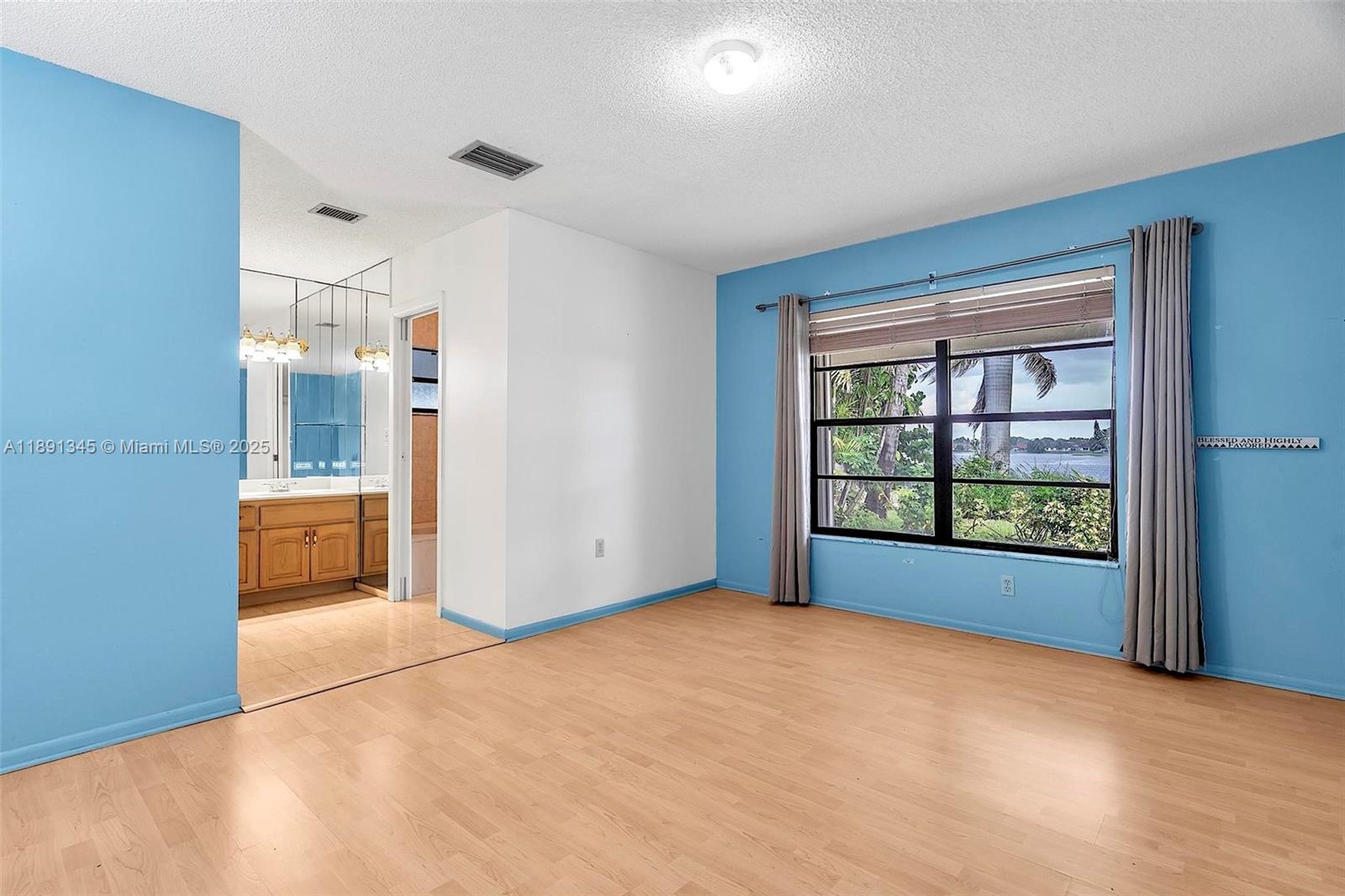 BIRD LAKES NORTH SEC 3 - Residential