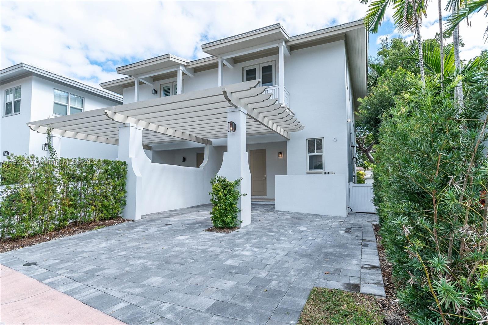 THE PONCE - Residential Lease