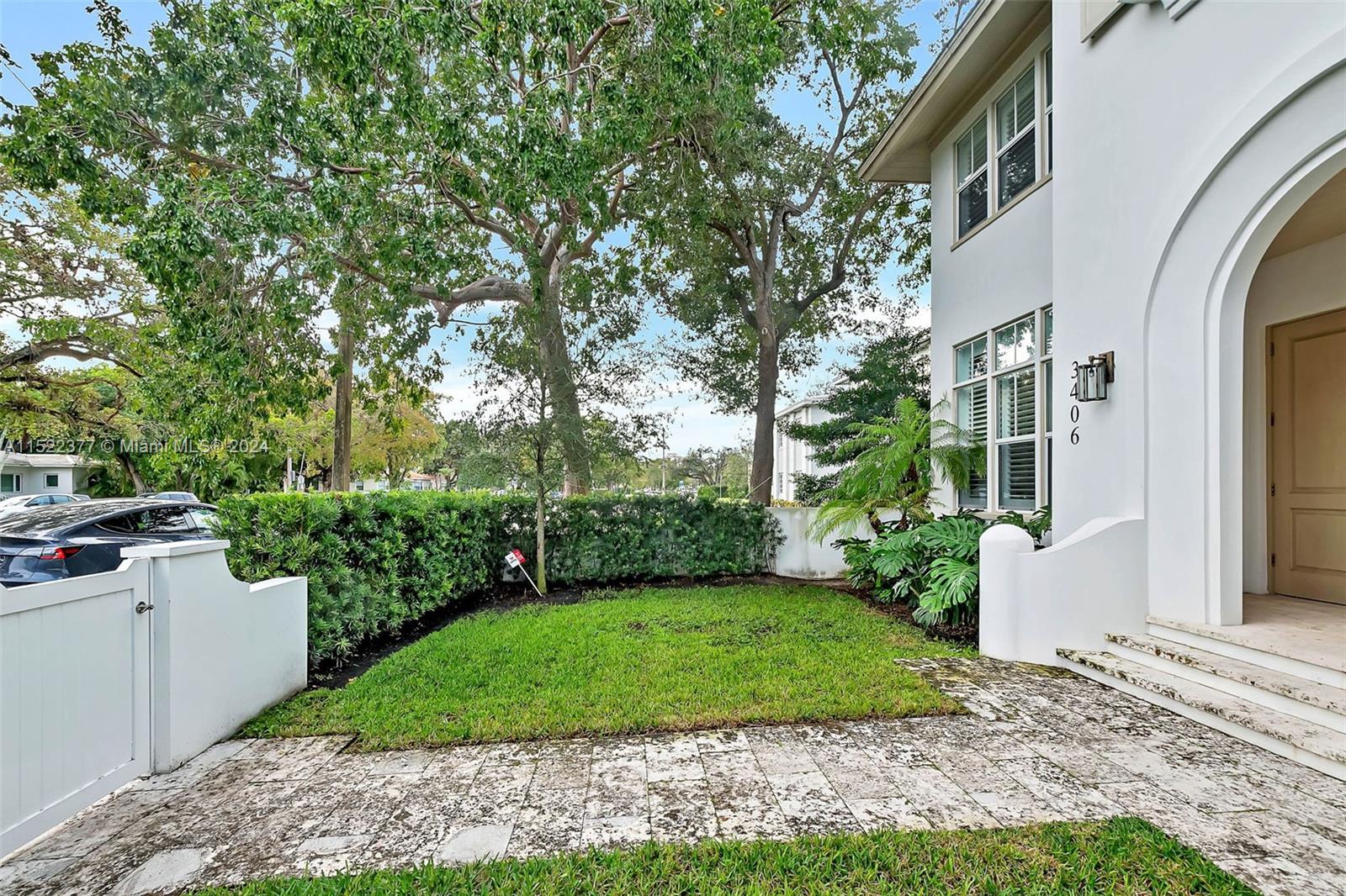THE PONCE - Residential Lease