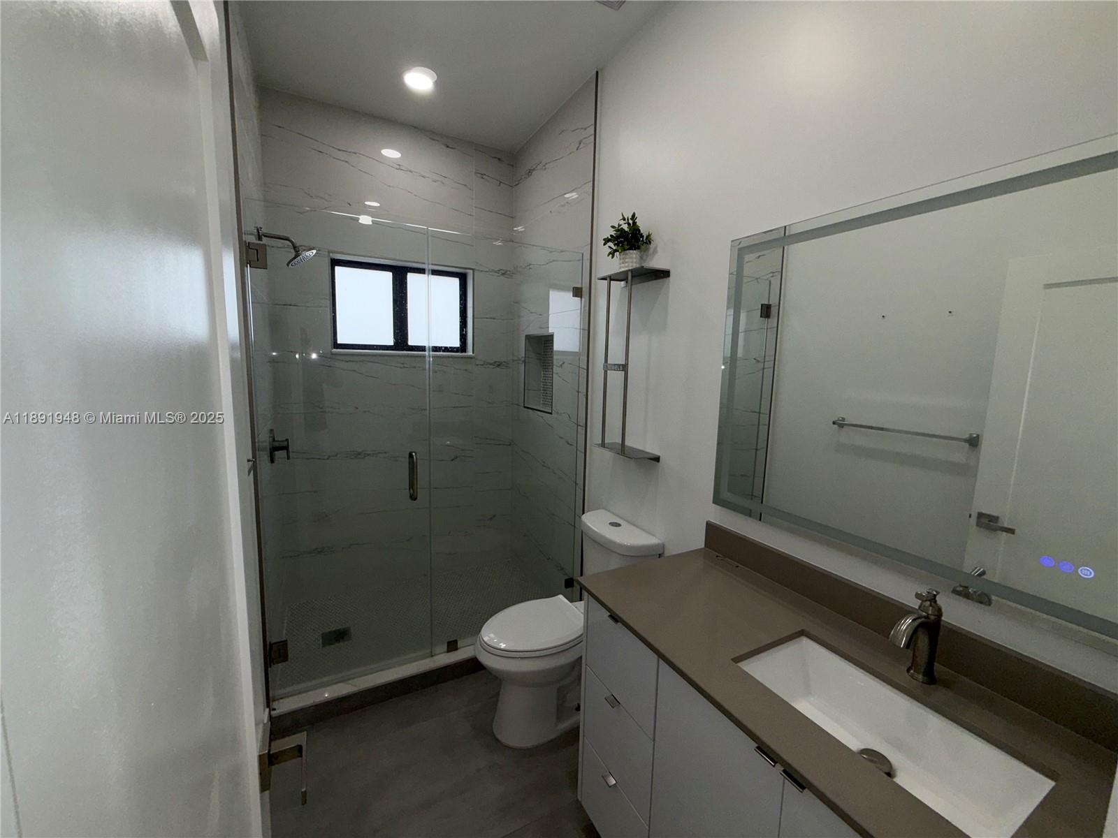 LOGAN CREST REV - Residential Lease