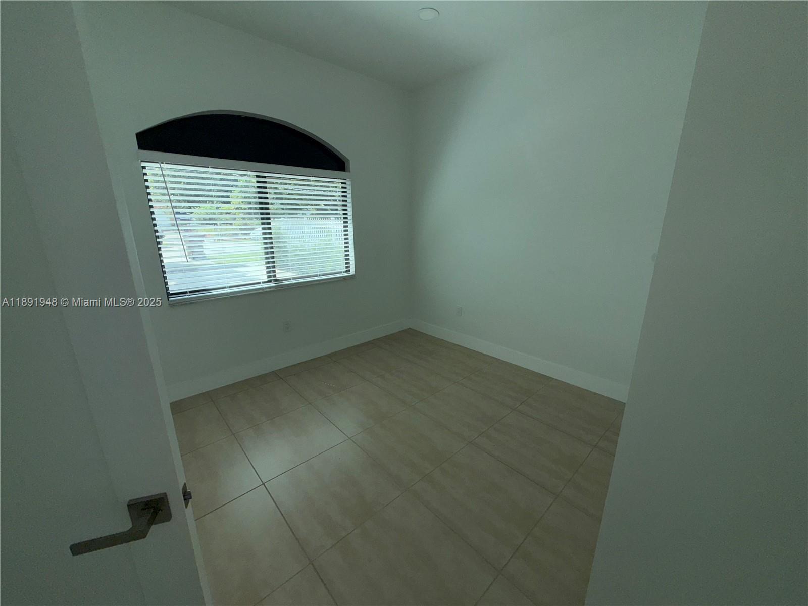 LOGAN CREST REV - Residential Lease