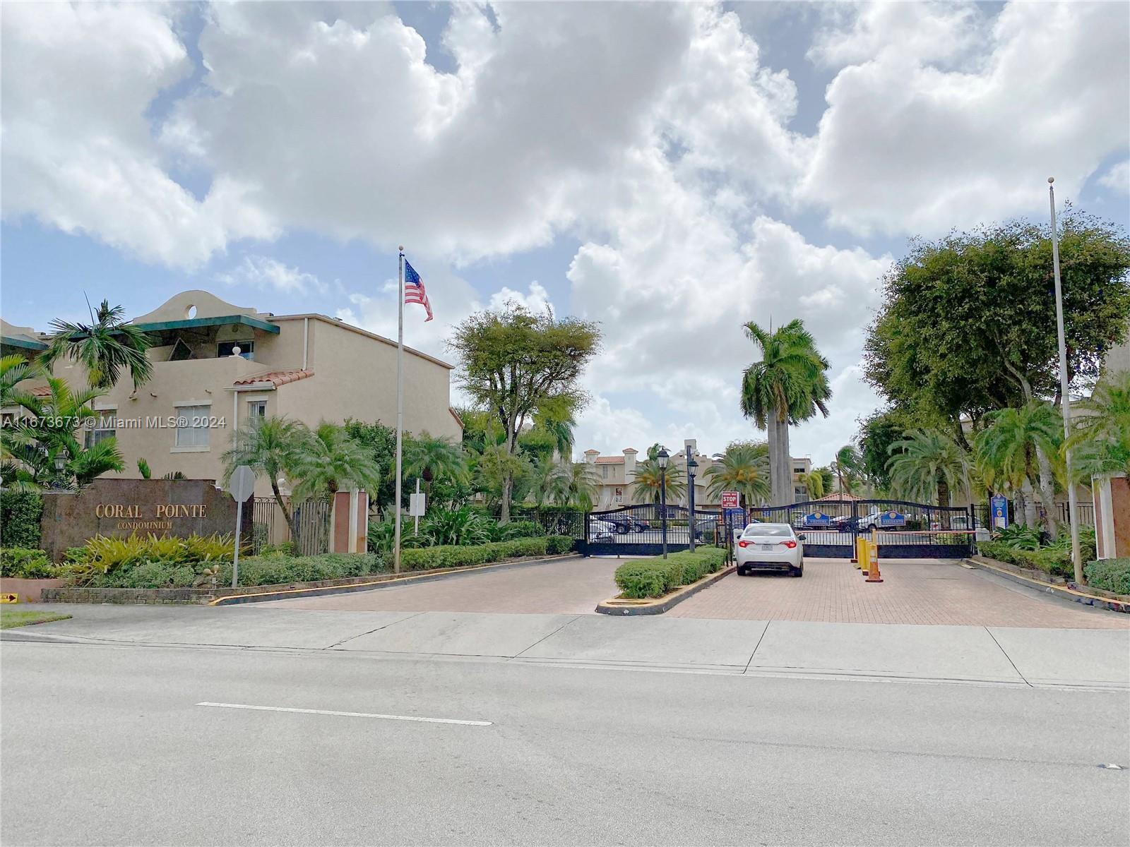 CORAL POINTE TOWNHOMES CO - Residential