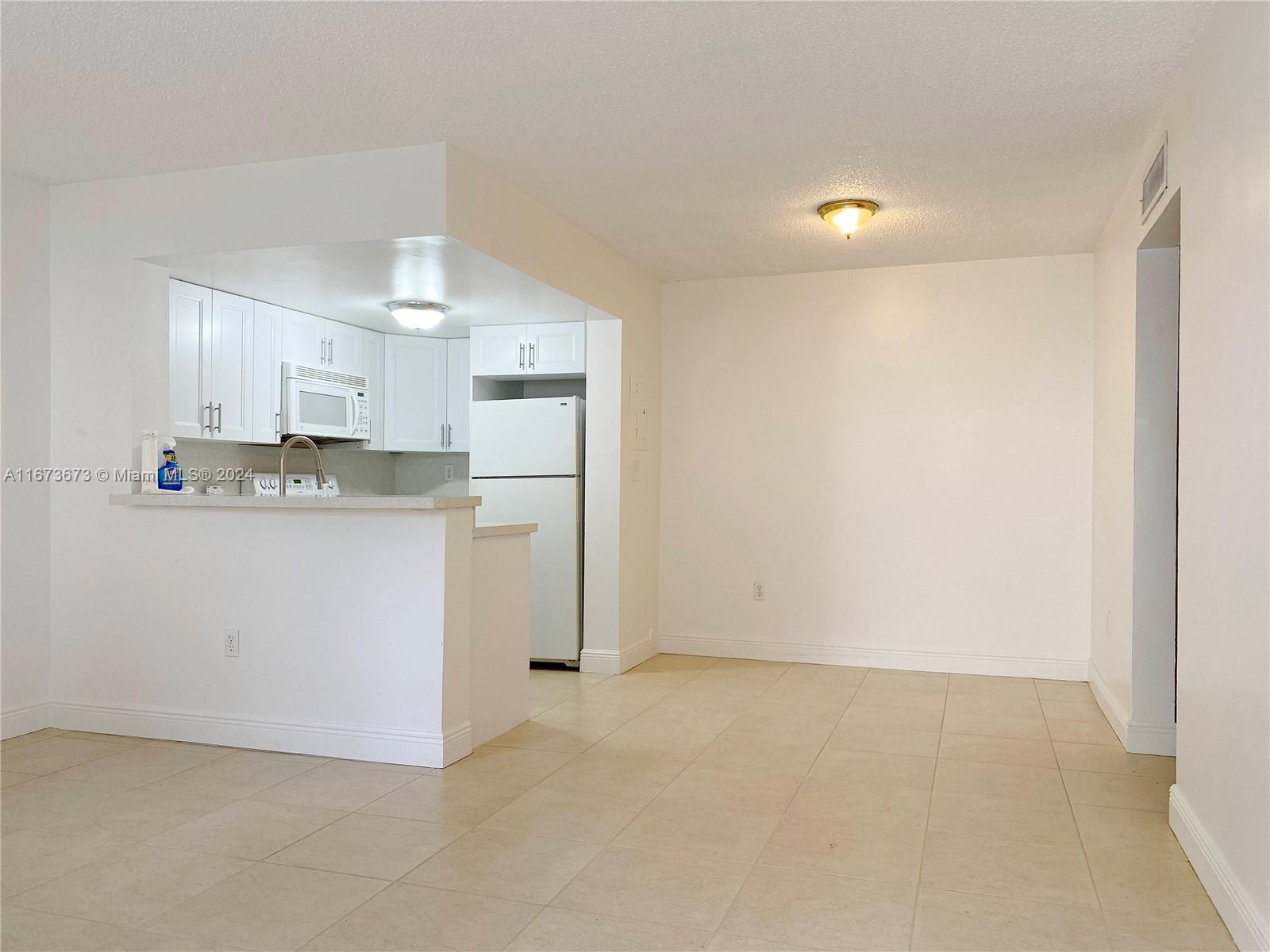 CORAL POINTE TOWNHOMES CO - Residential