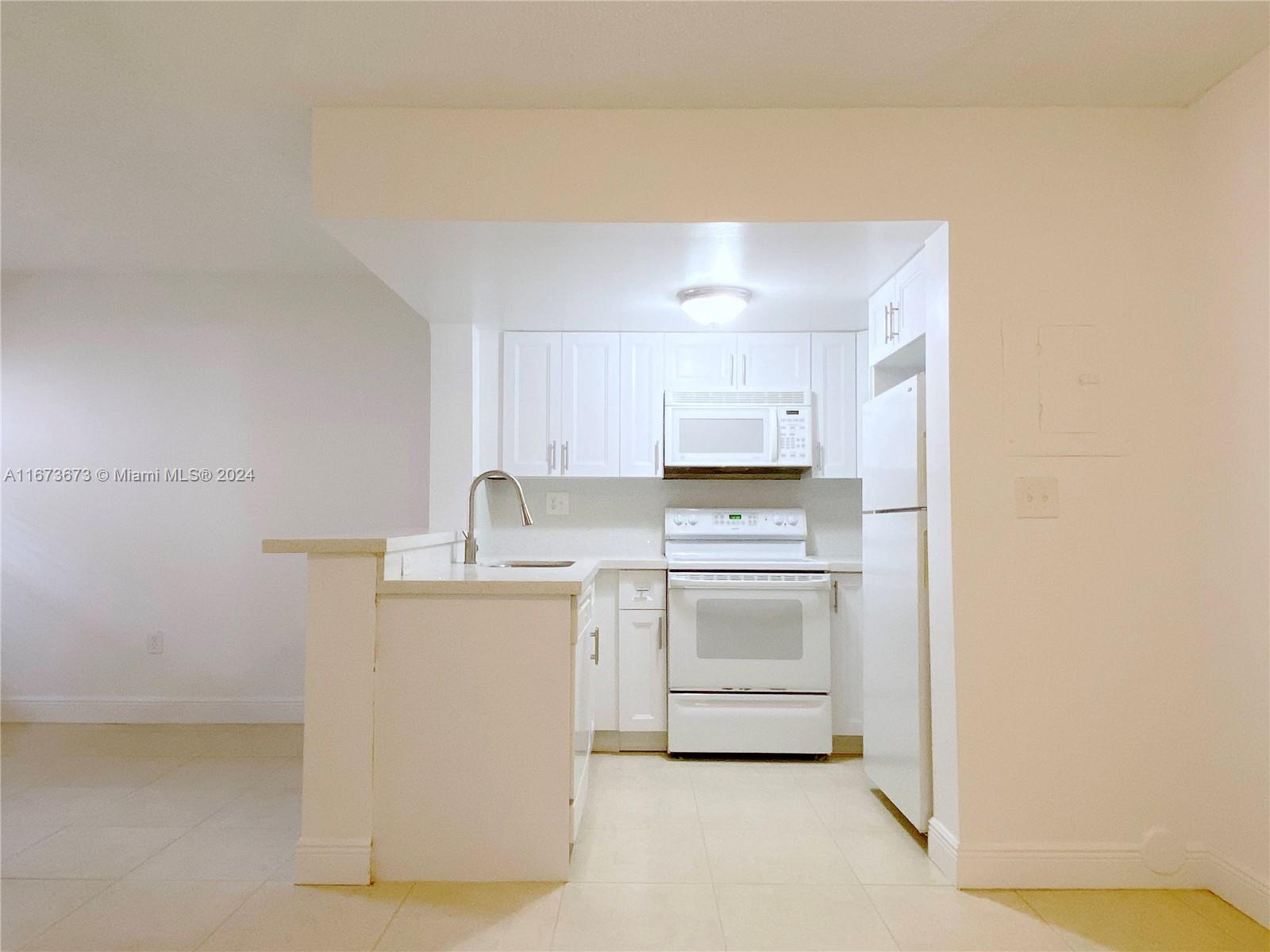 CORAL POINTE TOWNHOMES CO - Residential