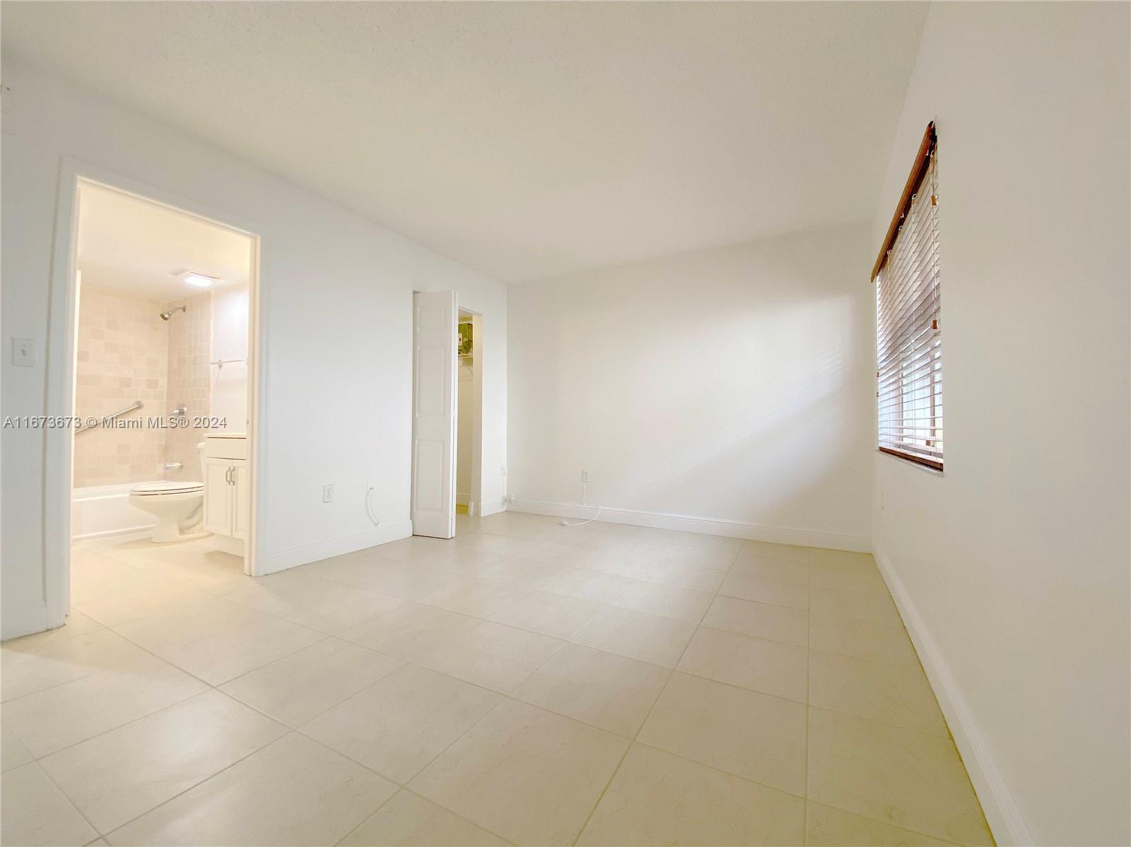 CORAL POINTE TOWNHOMES CO - Residential