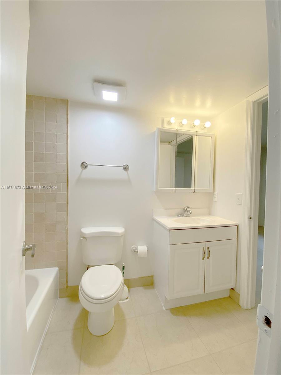 CORAL POINTE TOWNHOMES CO - Residential