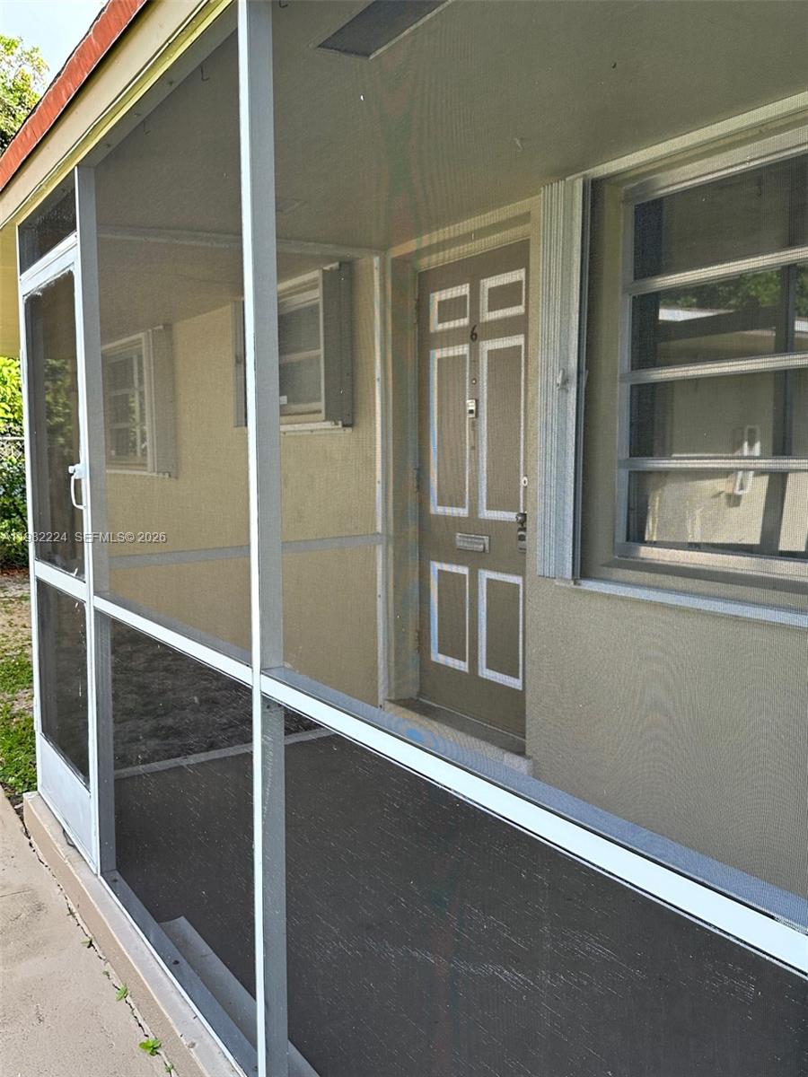 JACKSON MANOR APARTAMENTS - Residential