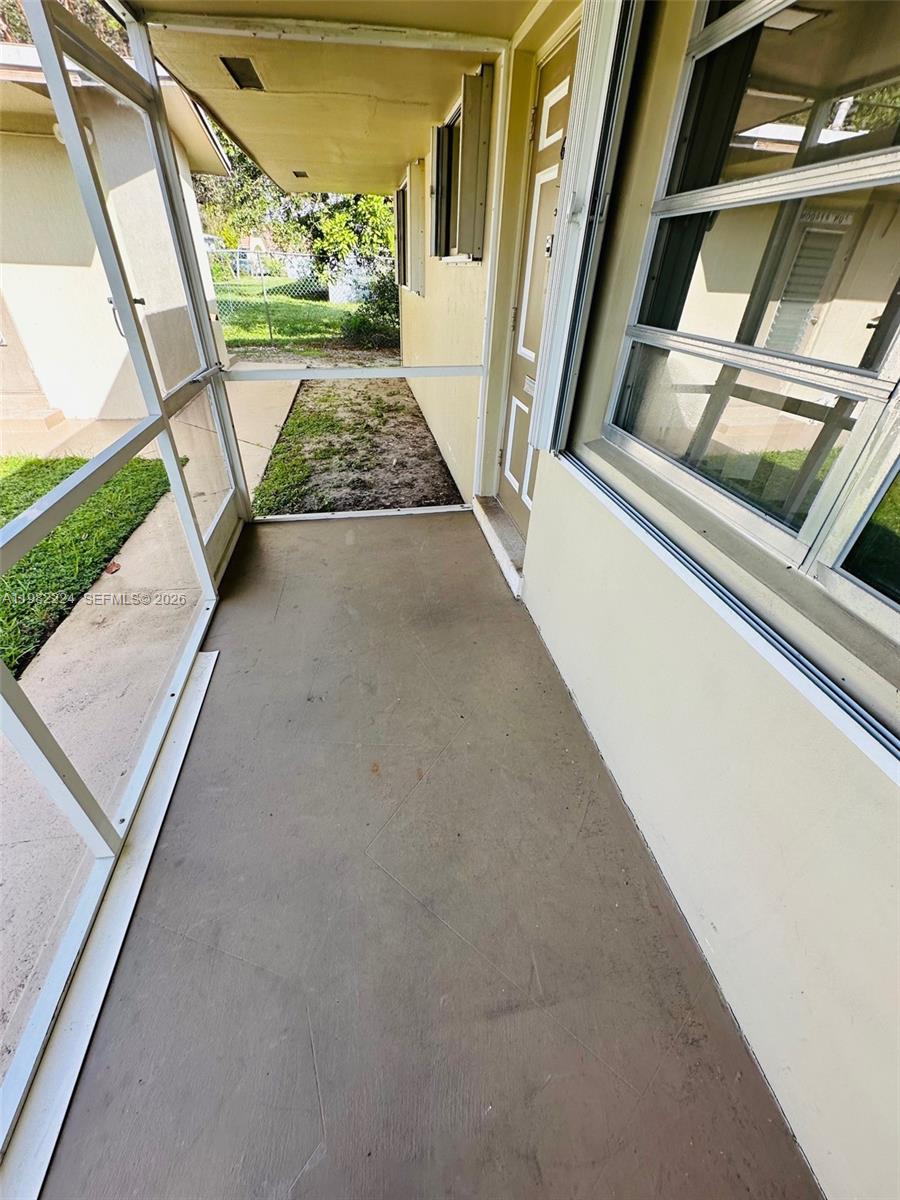 JACKSON MANOR APARTAMENTS - Residential