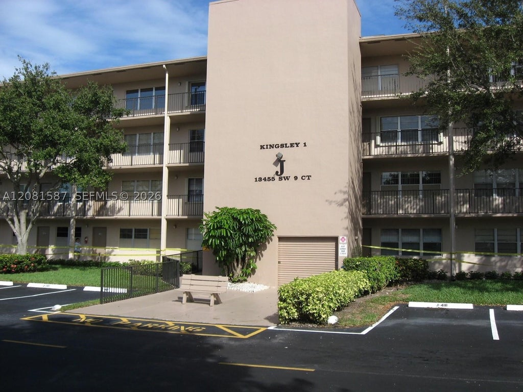 Photo of 13455 SW 9th Ct #117J, Pembroke Pines, FL 33027 (MLS # A12081587)
