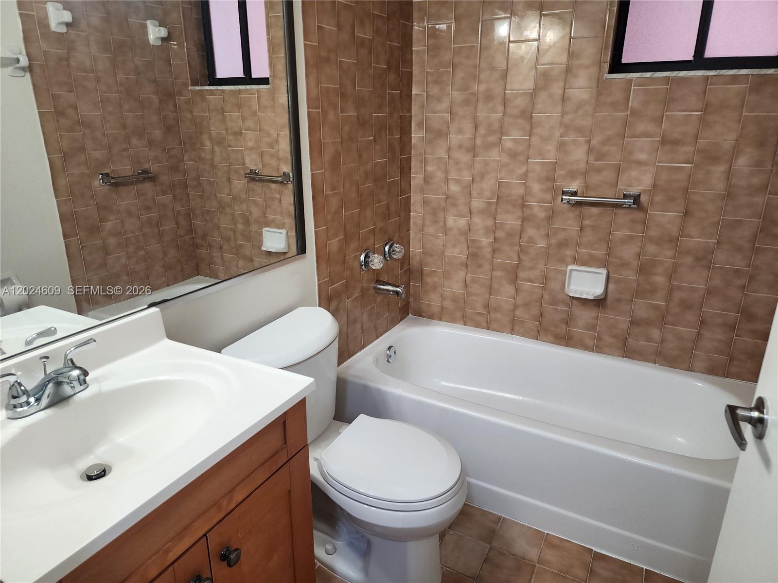 ALAMEDA TOWER 2 CONDO - Residential Lease