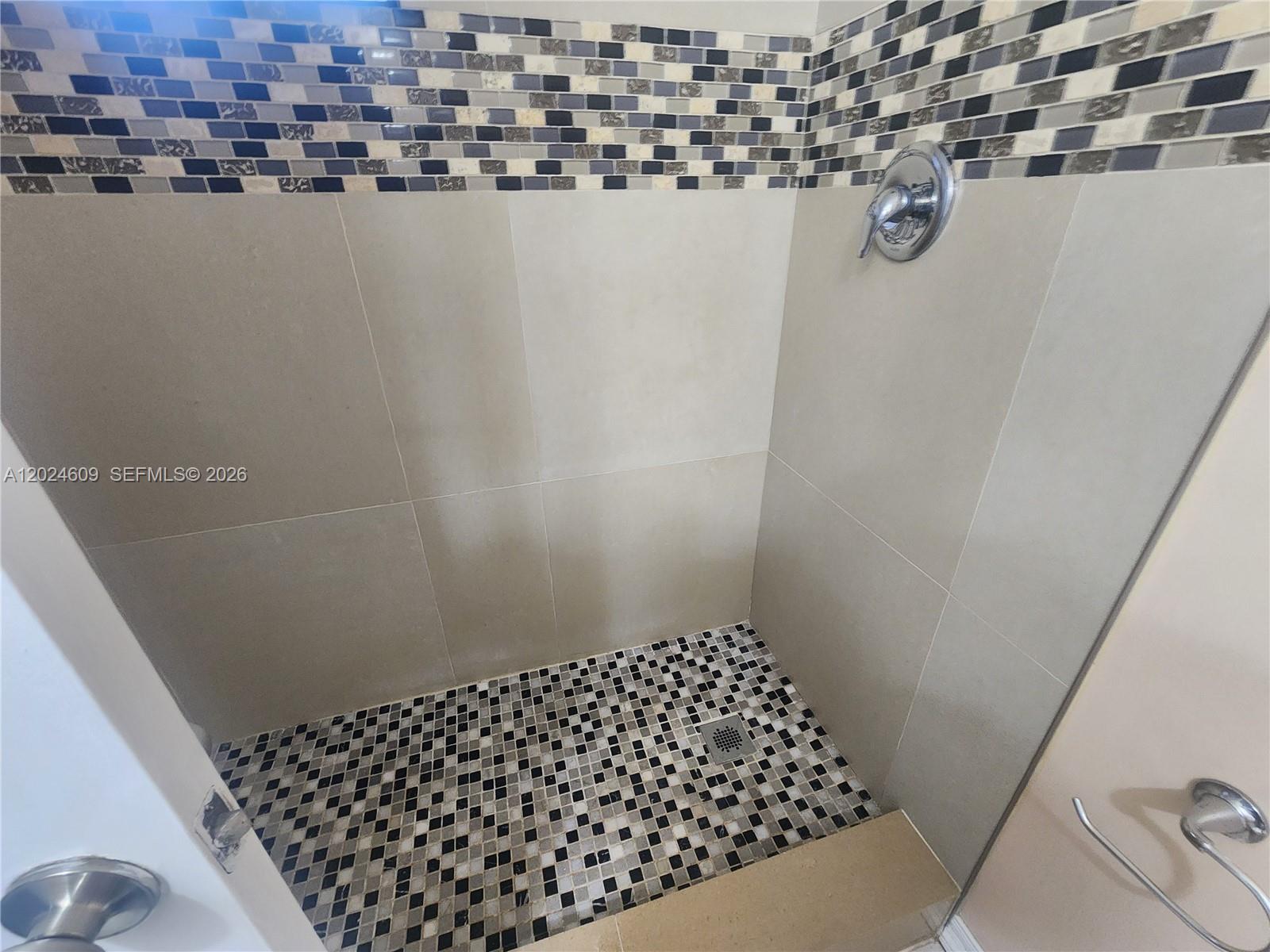 ALAMEDA TOWER 2 CONDO - Residential Lease